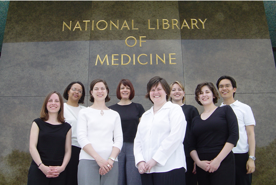 Photo of 2004 NLM Associate Fellows