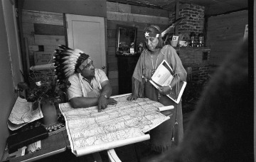 Frank Allen and Esther Ross plan tribal fish-in, 1968