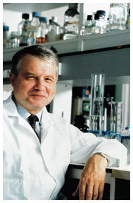 Dr. Luc Montagnier in laboratory