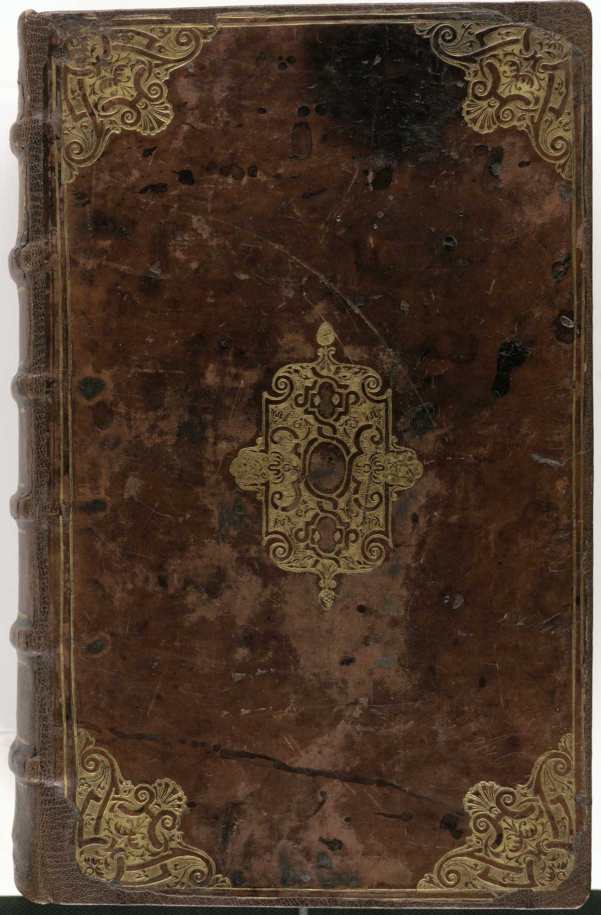 Cover of the 1582 first Latin edition of Ambroise Paré’s Oeuvres