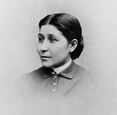 Susan La Flesche Picotte in a head and shoulders, right pose. From collections of the National Anthropological Archives, Smithsonian Institution, Photo. no. 4503.