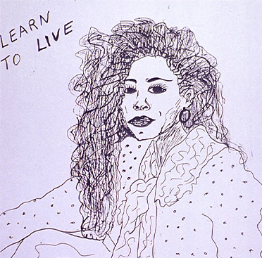 Dibujo en blanco y negro de una mujer afroamericana sentada que mira al dibujante