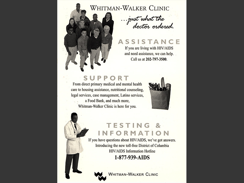 Fotografía en blanco y negro de un grupo multirracial de personas sonriendo al espectador; abajo hay otra fotografía de un médico afroamericano.