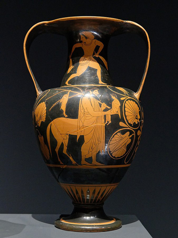 Vase painting featuring the bearded centaur; Achilles and Chiron are making eye contact; large, stylized flowers surround the pair.